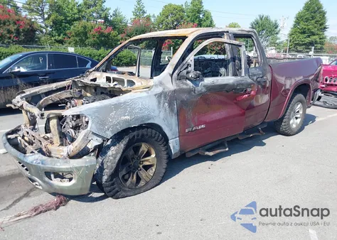 2019 Ram 1500 Laramie 4X4 6'4 Box z USA, uszkodzony, nr VIN 1C6SRFDT5KN845834